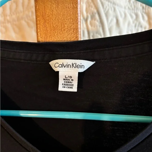 Calvin Klein Black Short Sleeve Tee V-Neck - Picture 2 of 3